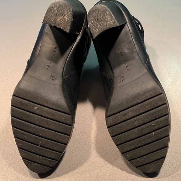 Black 3 1/2” Heeled Ankle Boots - Picture 4 of 6